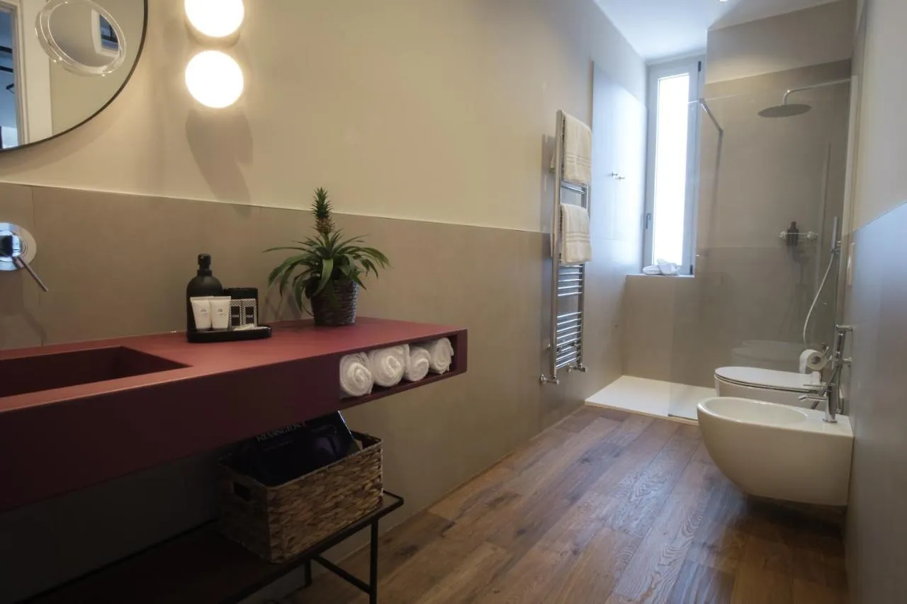 *** Nocleg ze śniadaniem Palazzo Danisi Rooms&Suites Bari Włochy