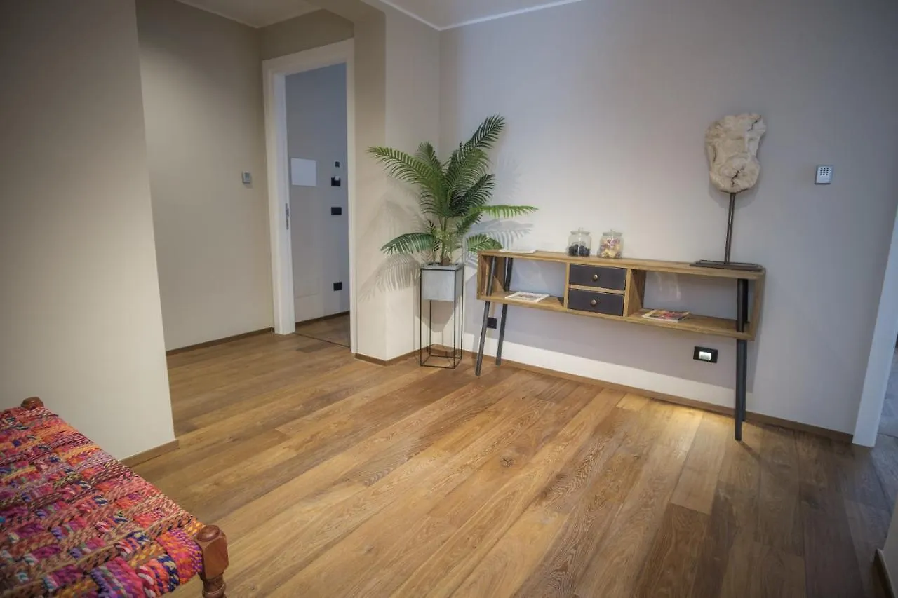 Palazzo Danisi Rooms&Suites Bari 3*,