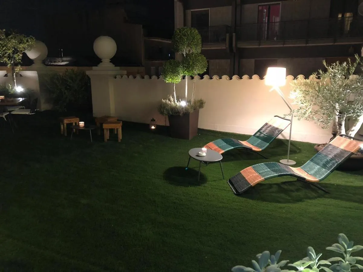 Palazzo Danisi Rooms&Suites Bari Bed & Breakfast