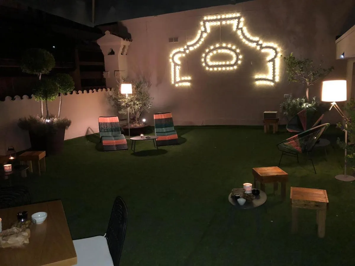 Palazzo Danisi Rooms&Suites Bari